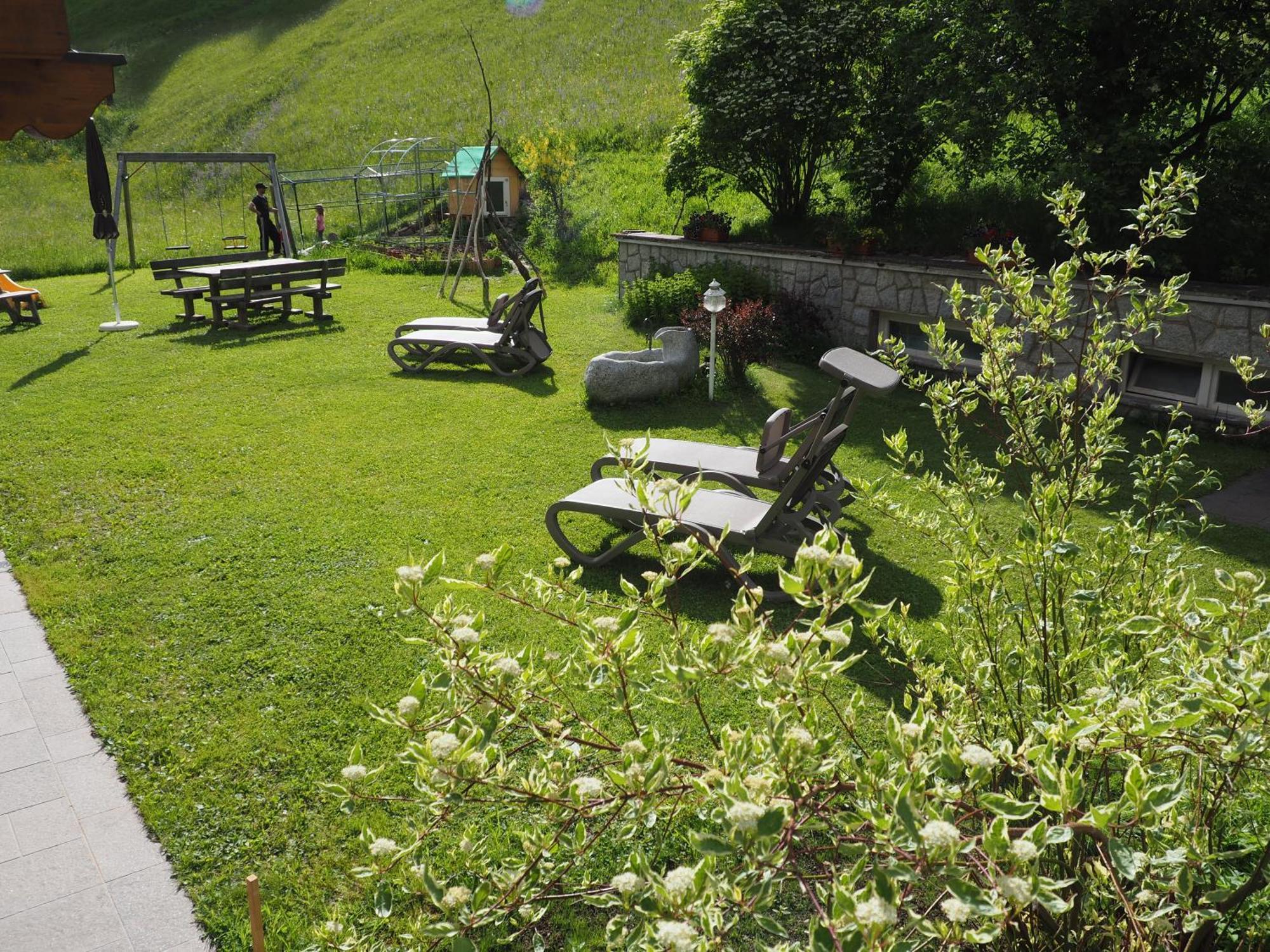 Appartamenti Residence Rodolon Campestrin Eksteriør billede